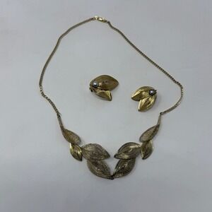 VTG Germany Gold Tone Filigree Wire Leaf Necklace &‎ Clip On Earring Set